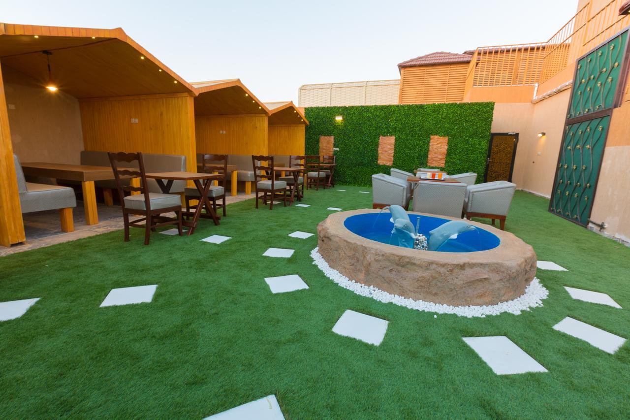 Luxury Hotel Apartments Табук Екстериор снимка