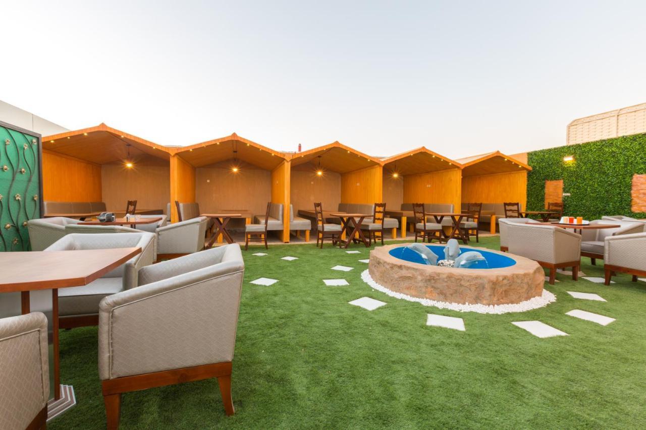 Luxury Hotel Apartments Табук Екстериор снимка