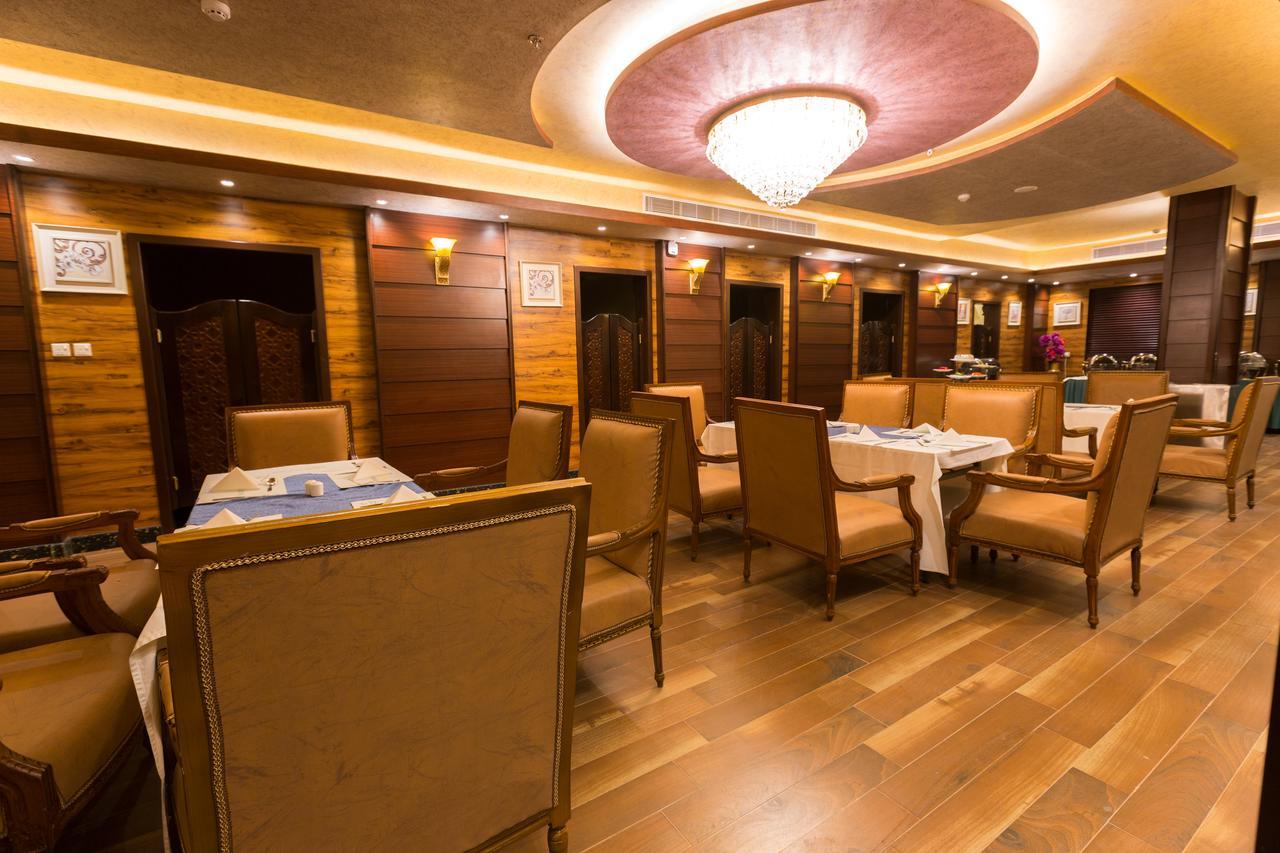 Luxury Hotel Apartments Табук Екстериор снимка