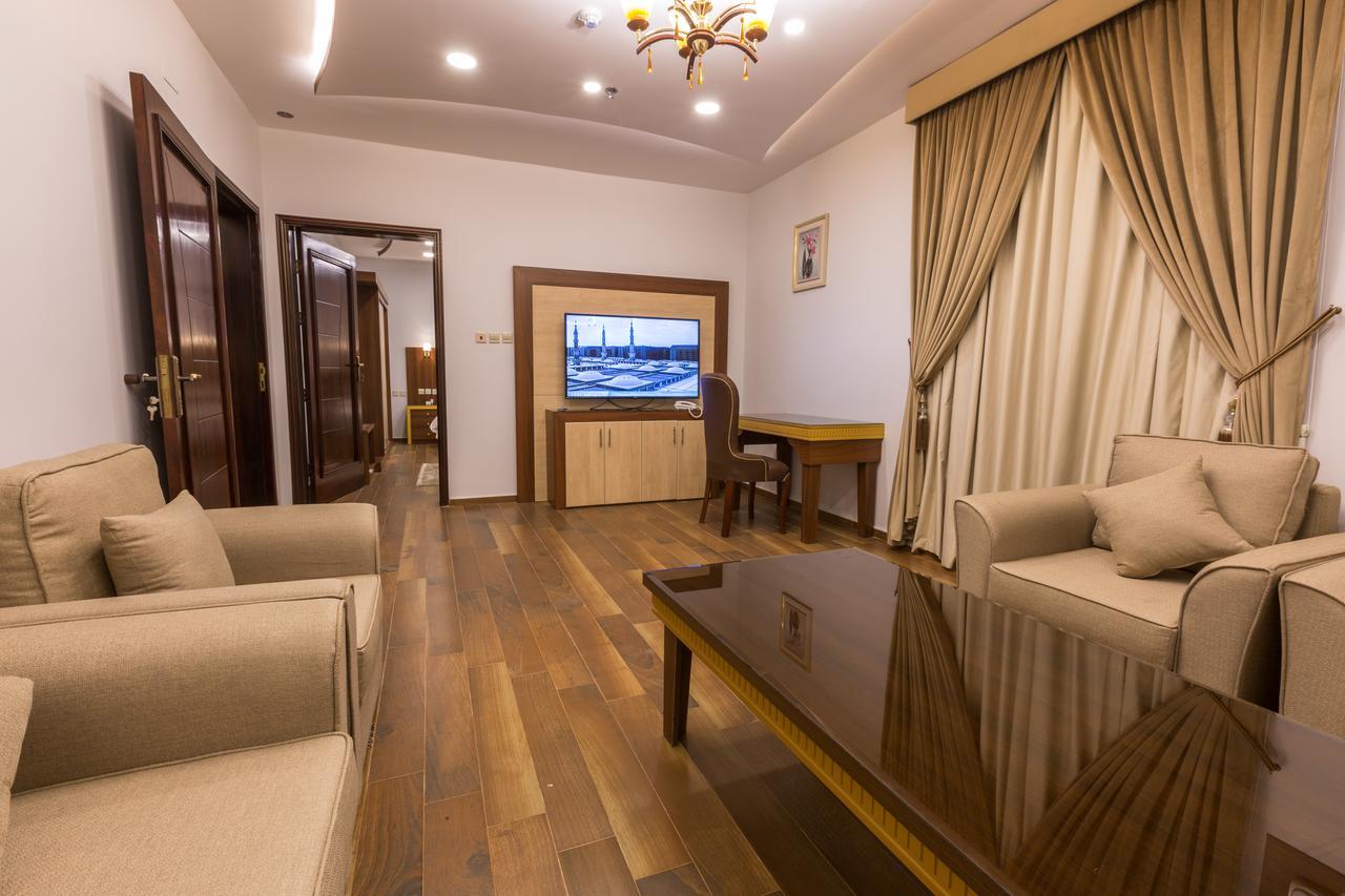 Luxury Hotel Apartments Табук Екстериор снимка